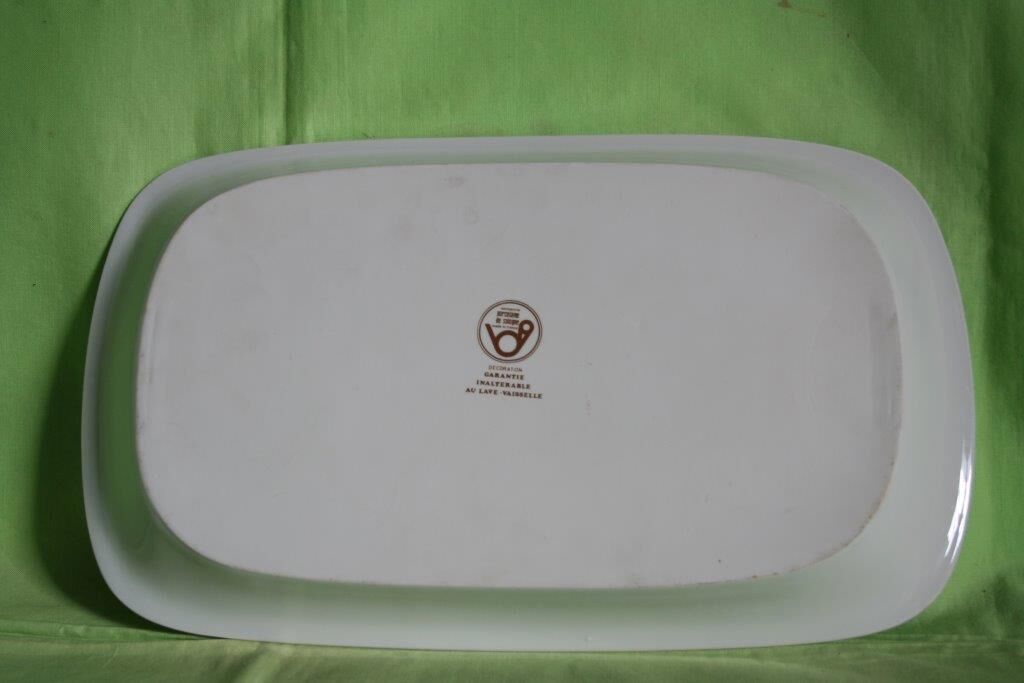 Rectangle plate with geometric patterns 70