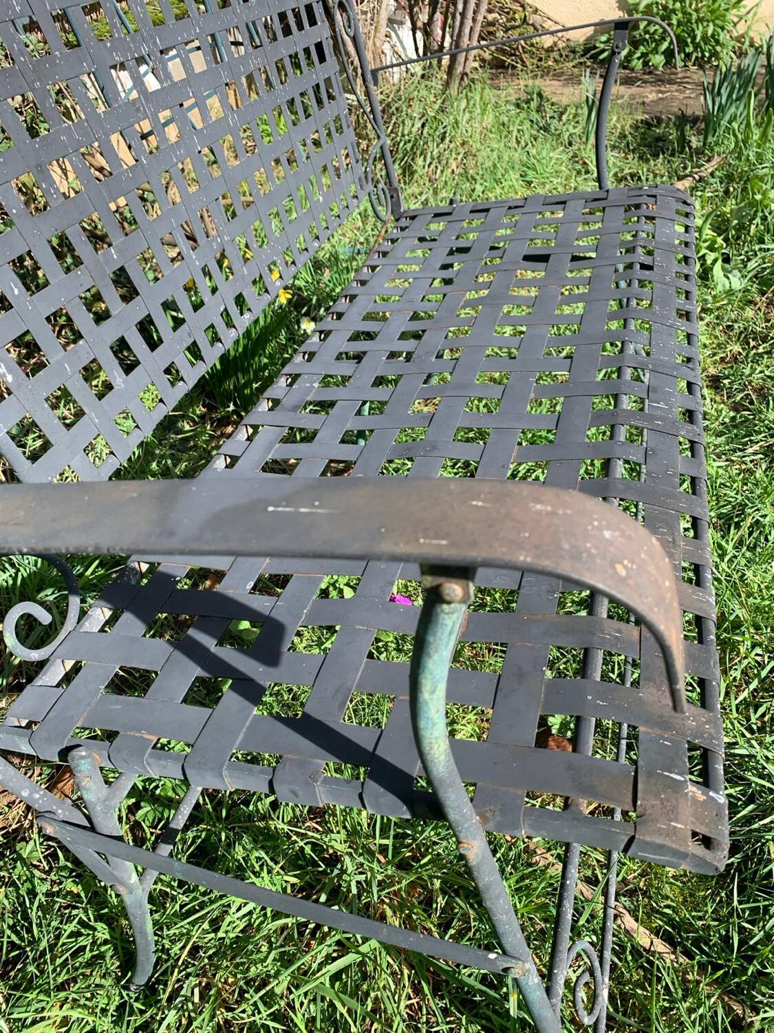 Wrought iron folding garden bench