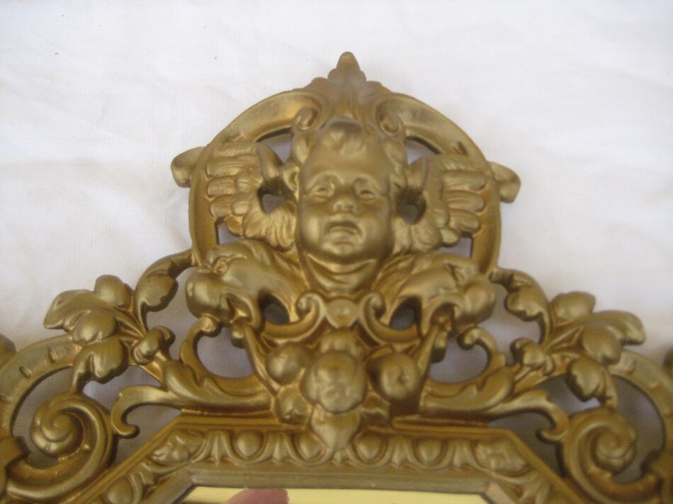 19th century bronze mirror with ancient angelot 33x46cm