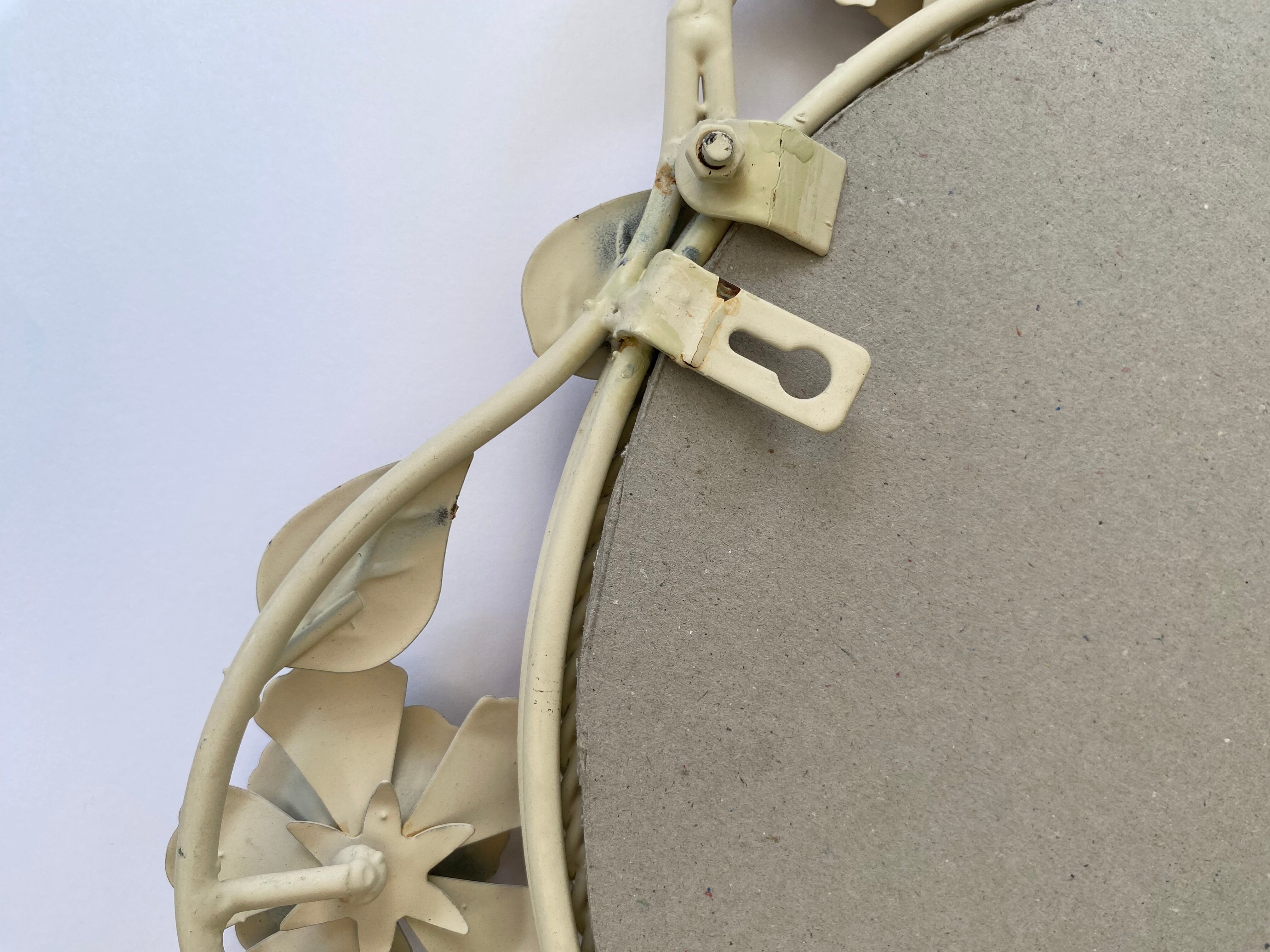 Metal mirror 60s 40cm