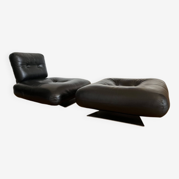Lounge Alta bas et son ottoman De Oscar Niemeyer pour mobilier international -