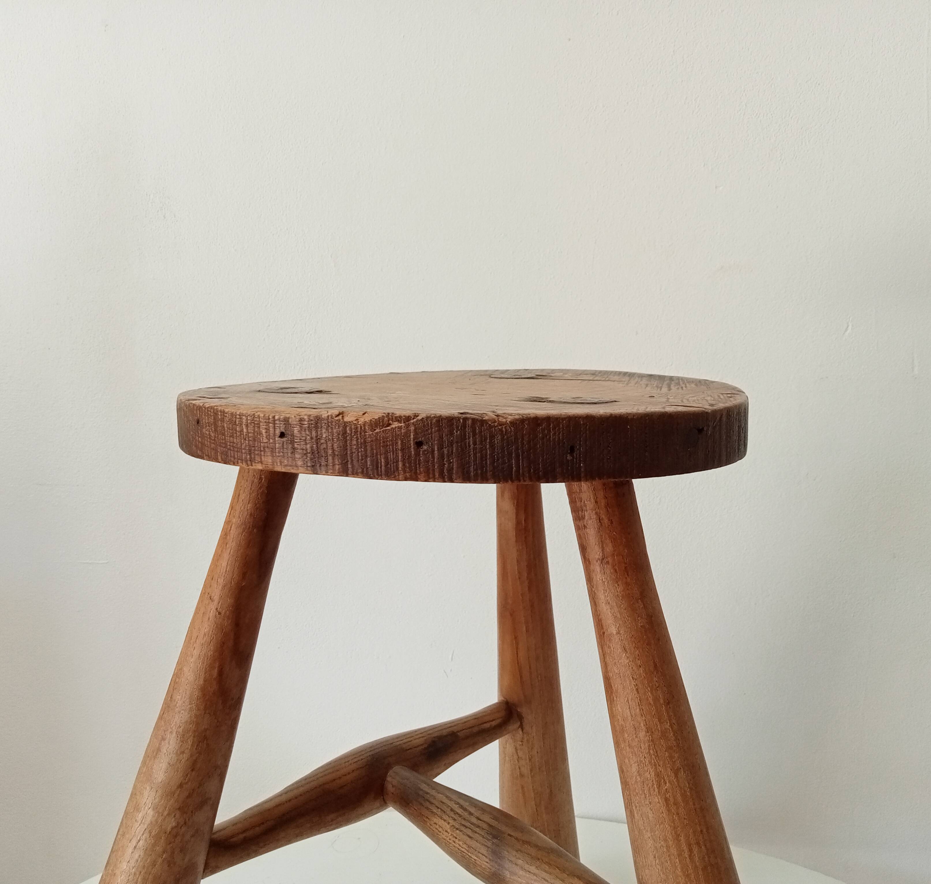 Brutalist tripod stool from the 1950s/60s.