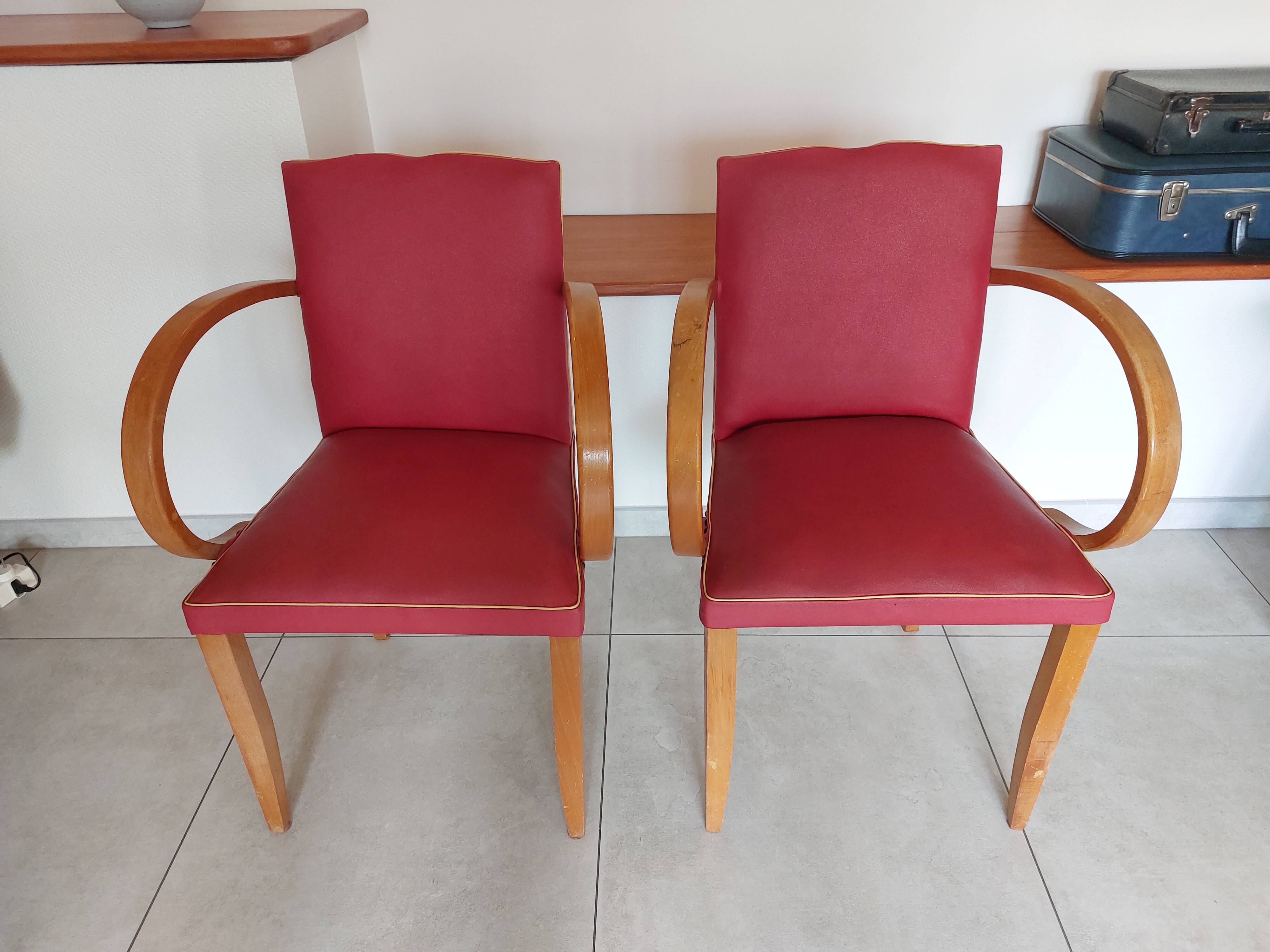 Pair of "moustache" bridge armchairs