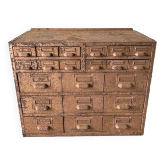 petit meuble à tiroirs d'atelier en métal