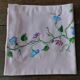 Nappe ancienne coton rose fleurs multicolores brodées