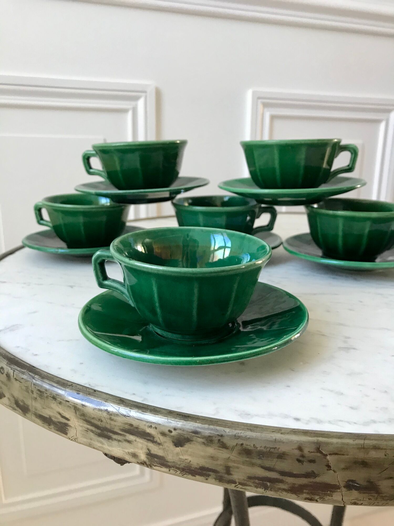 set of 6 cups and sub-cups in green slurry Lunéville 60s