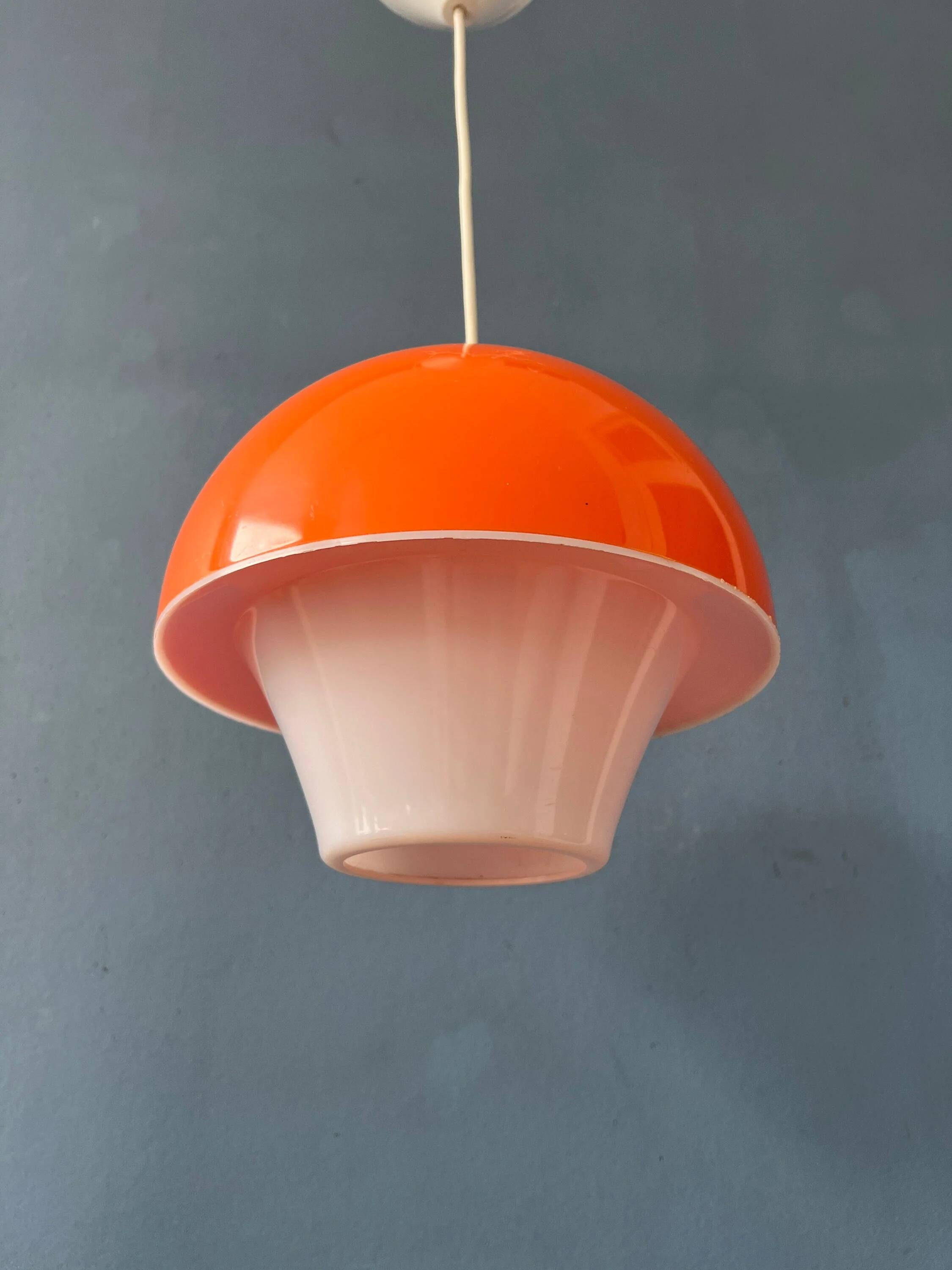 Suspension Space Age in orange and white acrylic glass