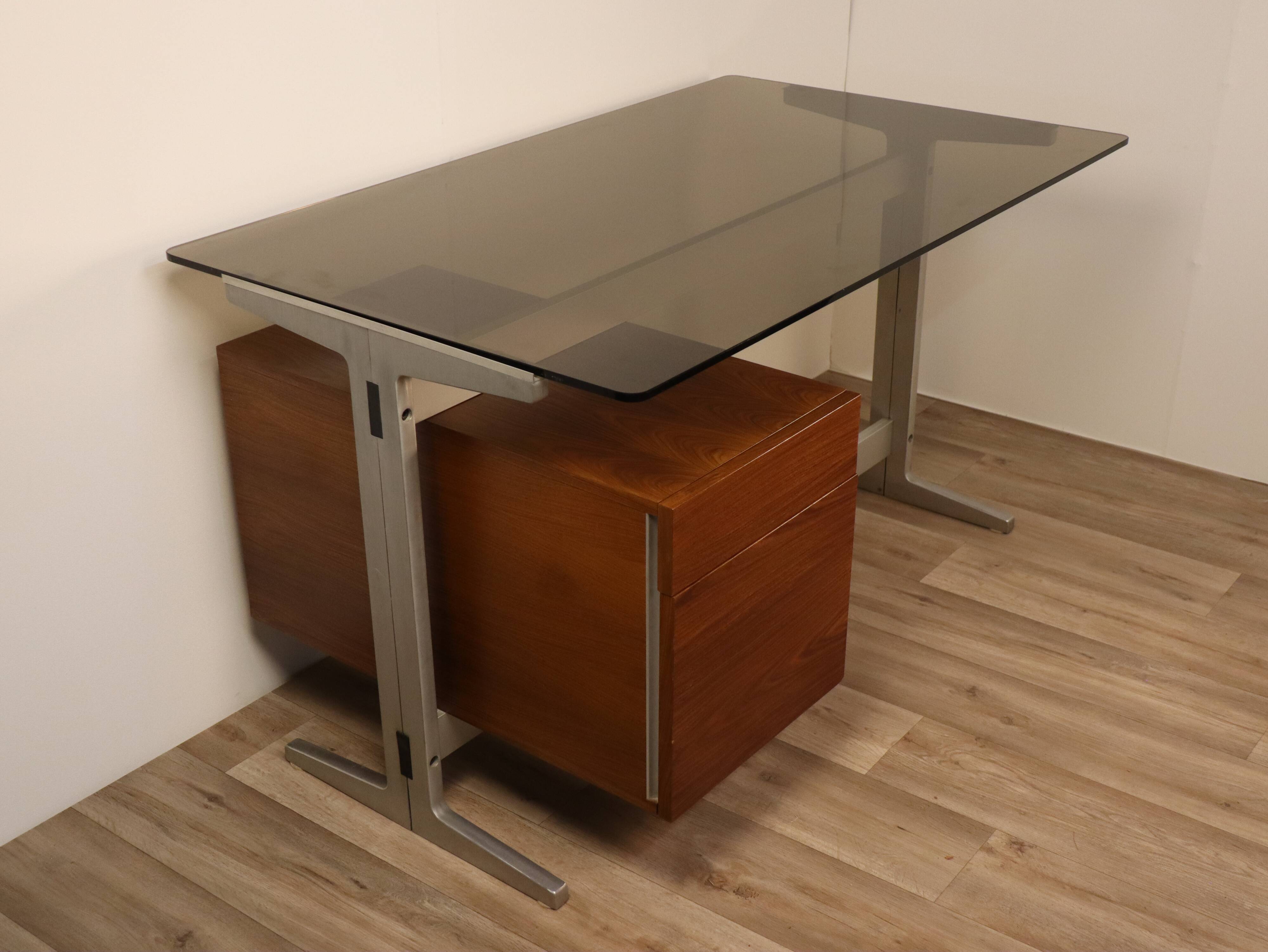Vintage office by Etienne Fermigier 1970