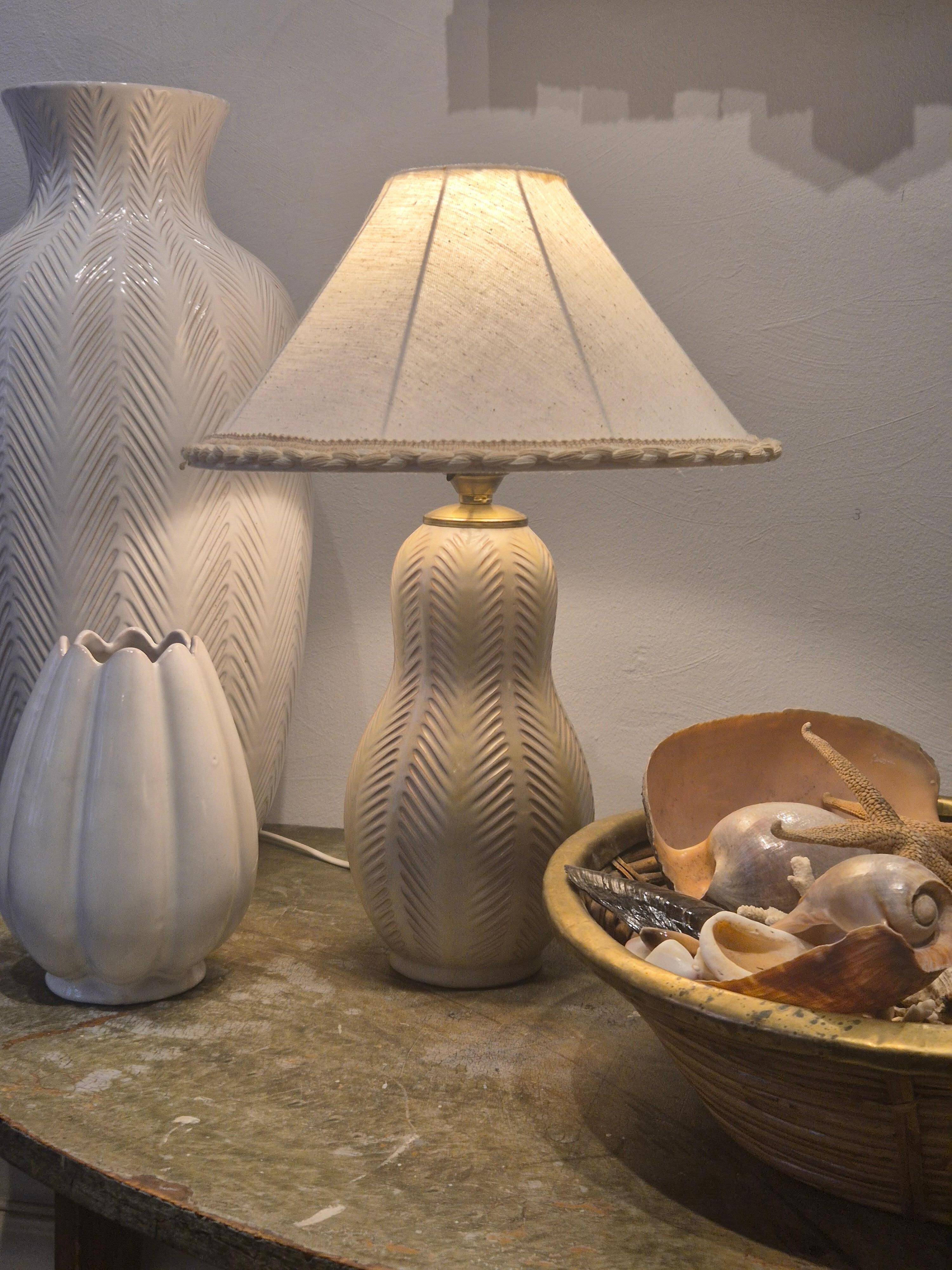 Modern Swedish table lamp with a ceramic base by Anna-Lisa Thomson, mid-1900s.