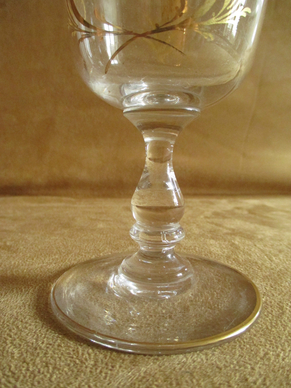 Glass "remember" early twentieth