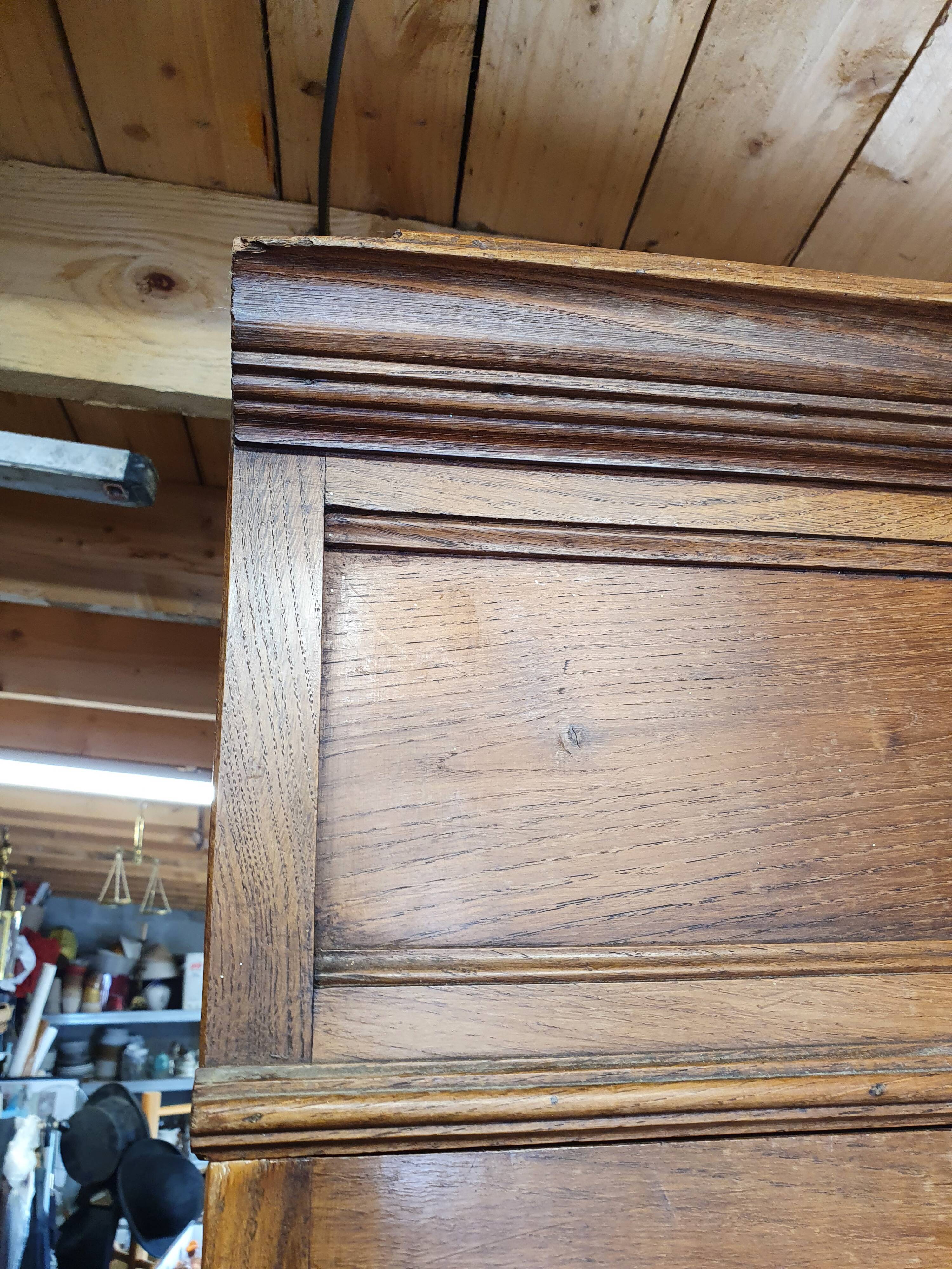 Glass cabinet