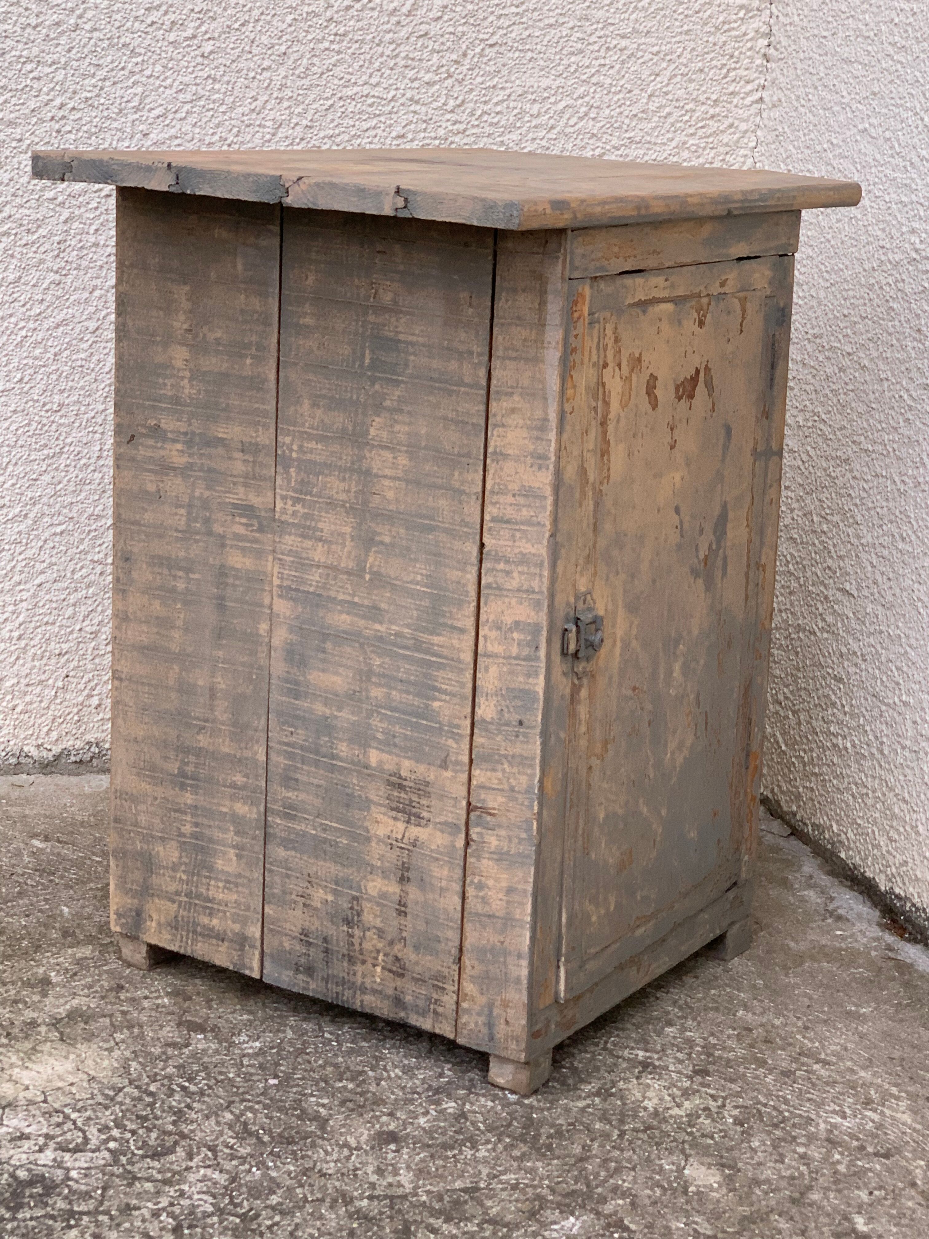 Parisian workshop buffet with patina 1940