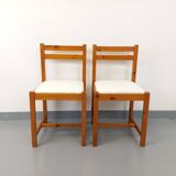 Pair of vintage chairs in pine and white terry fabric from the 70s
