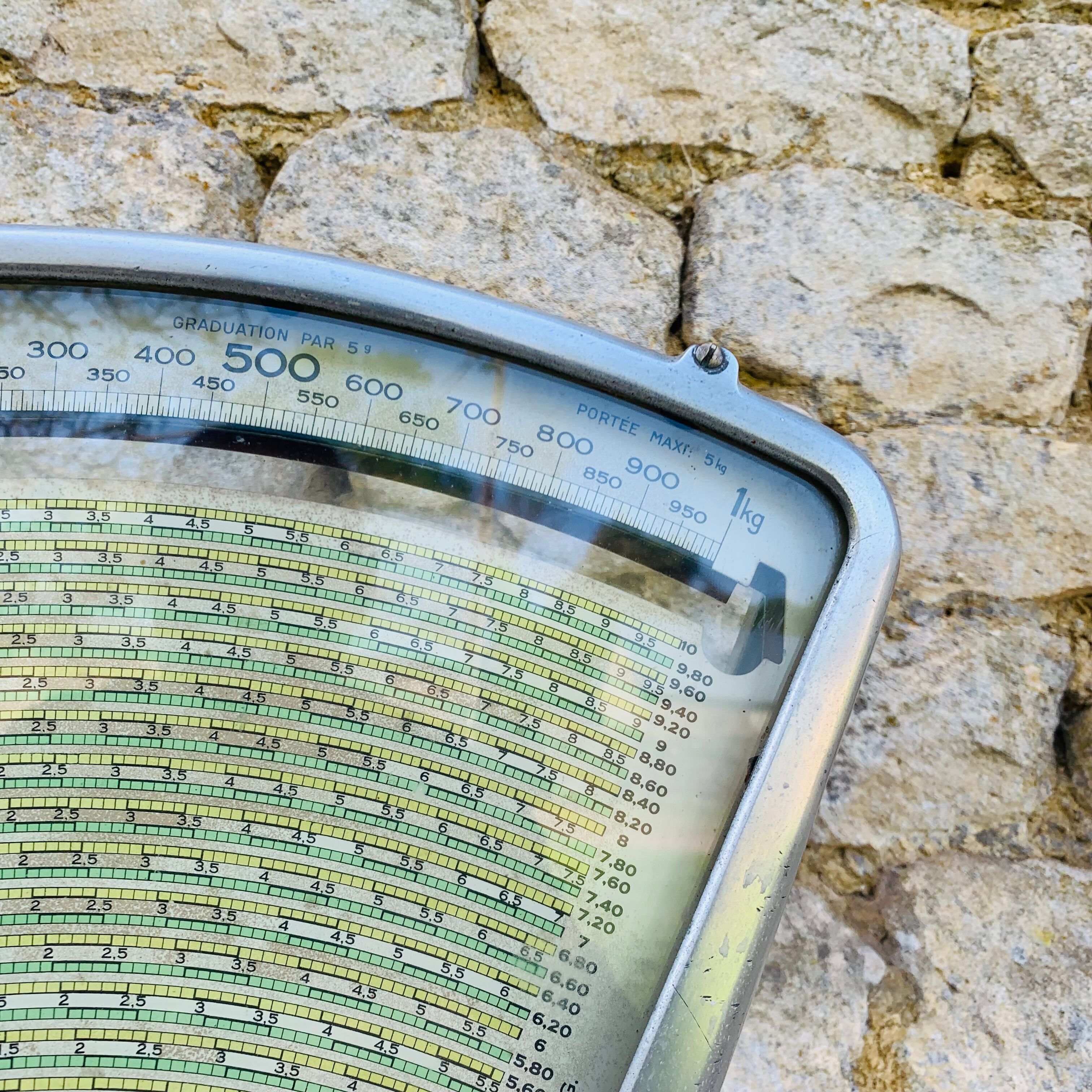 Old Lutrana grocery scale