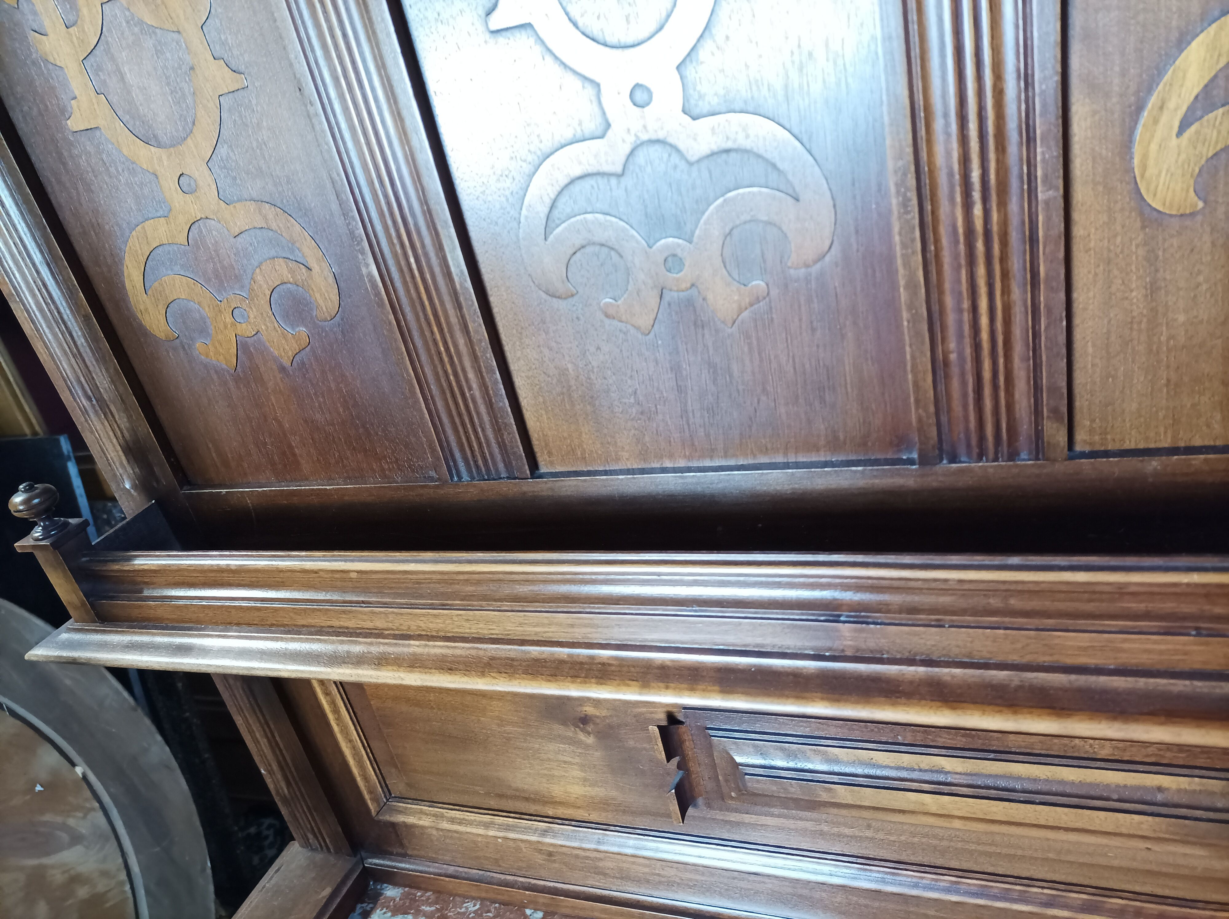 Buffet served Renaissance walnut