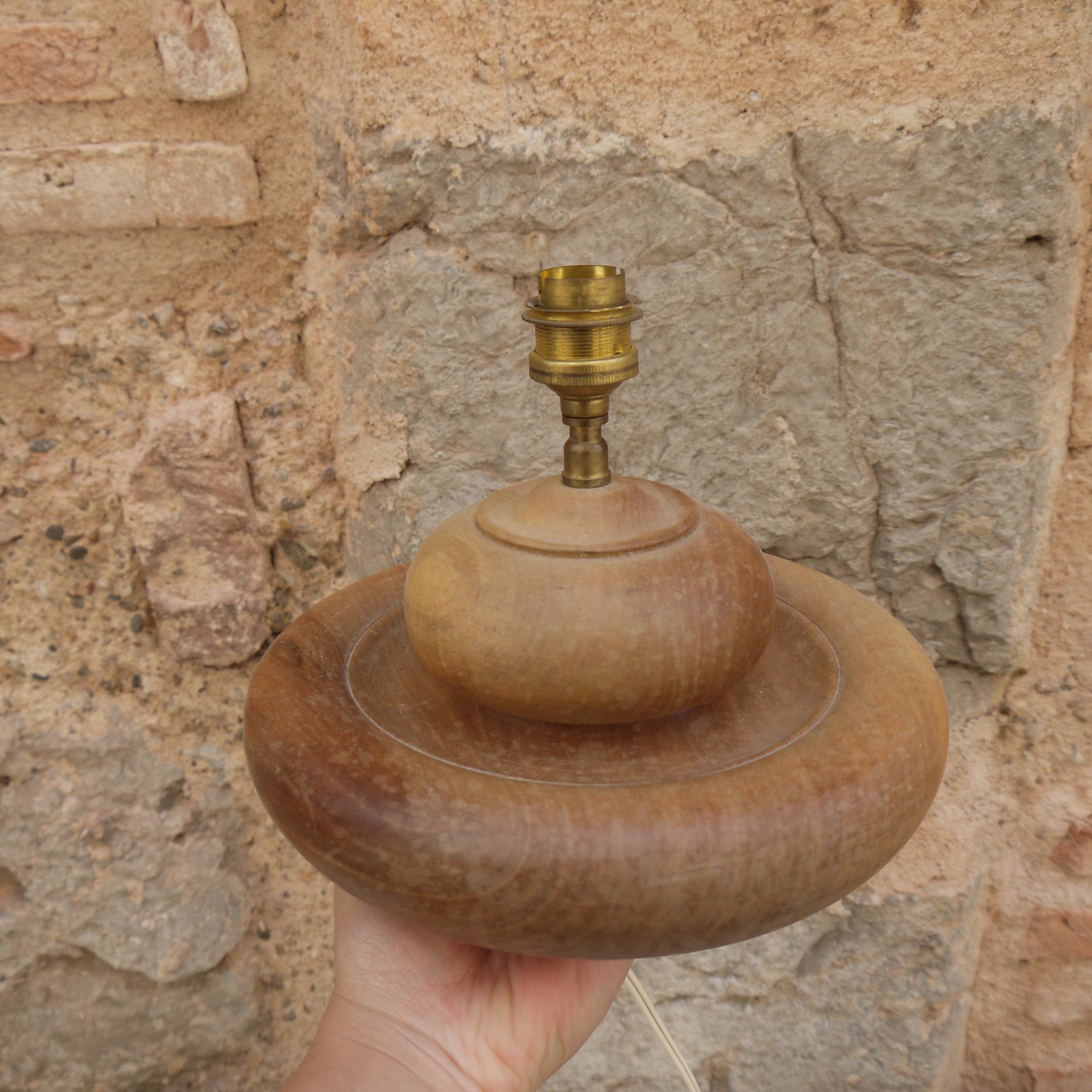 Pied de lampe en bois tourné