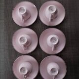 Tasses et soucoupes rose poudré