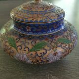 Bonbonnière in cloisonné enamels