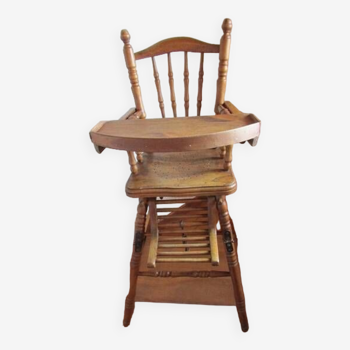 Chaise haute d'enfant , en bois , début 20ème