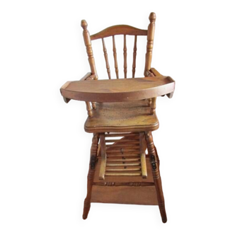 Chaise haute d'enfant , en bois , début 20ème