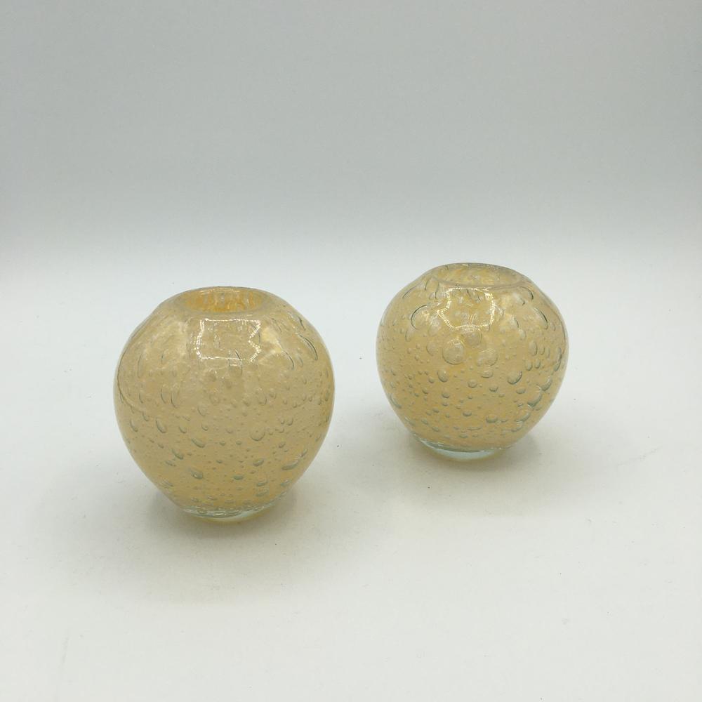 2 blown glass vases