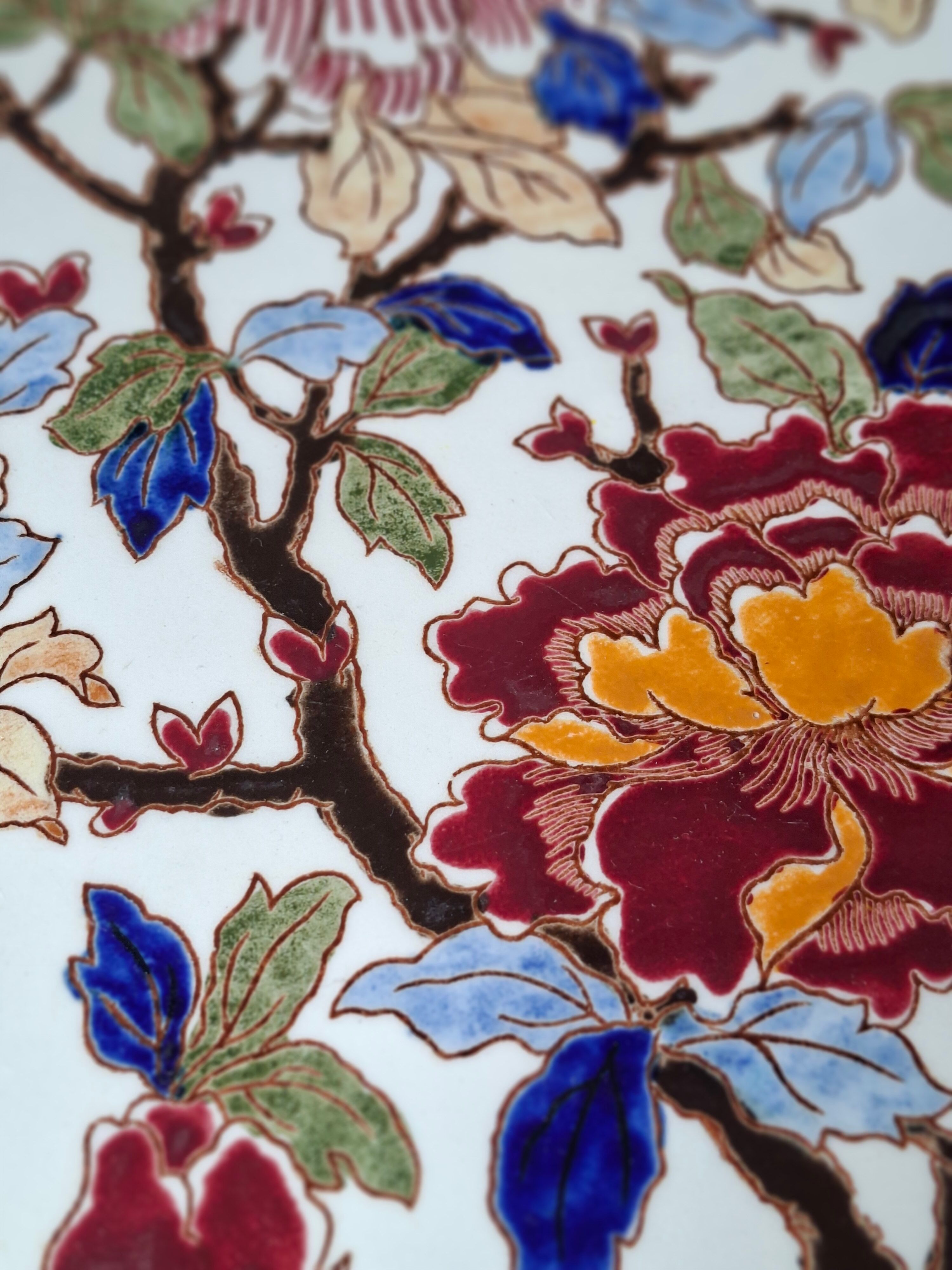 Square plate in Gien earthenware – Polychrome floral decoration