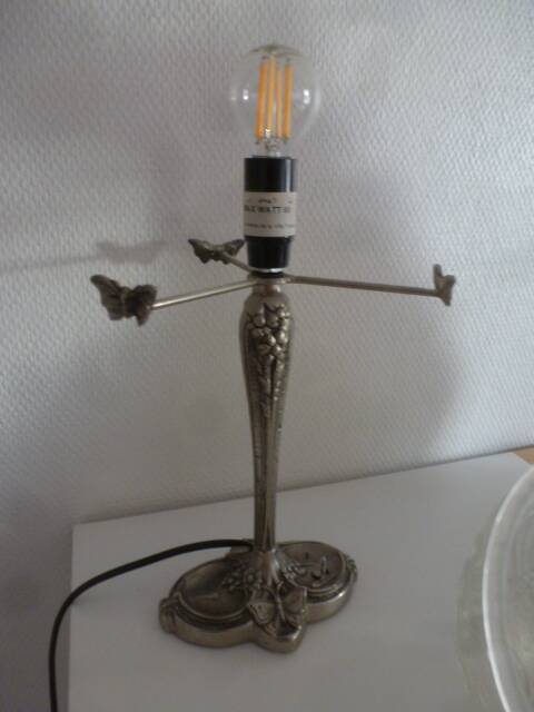 Art deco lamp
