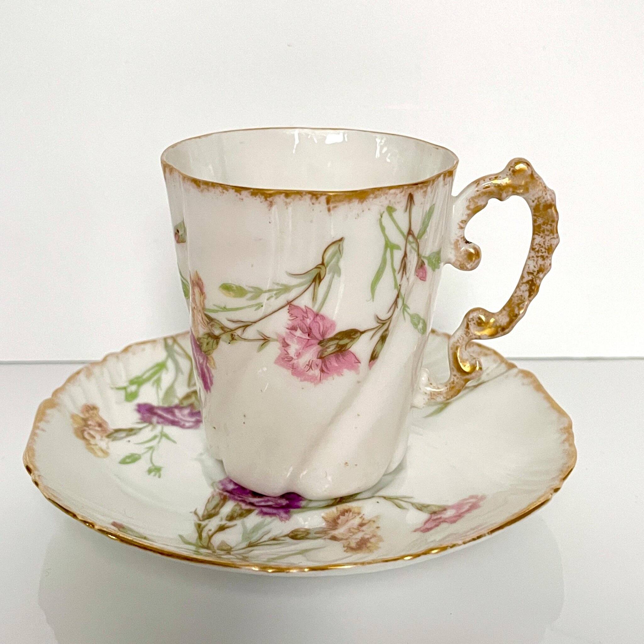 Set of 7 Porcelain Cups and Saucers | Elegant Floral Decor