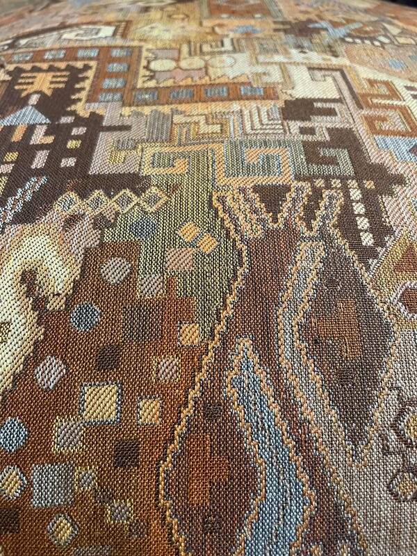 Louis XVI style gondola shepherdess