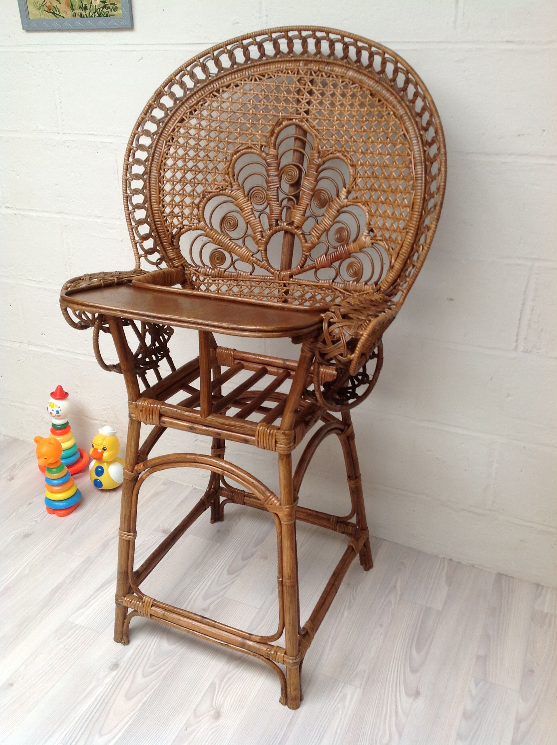 Chaise haute rotin Peacock