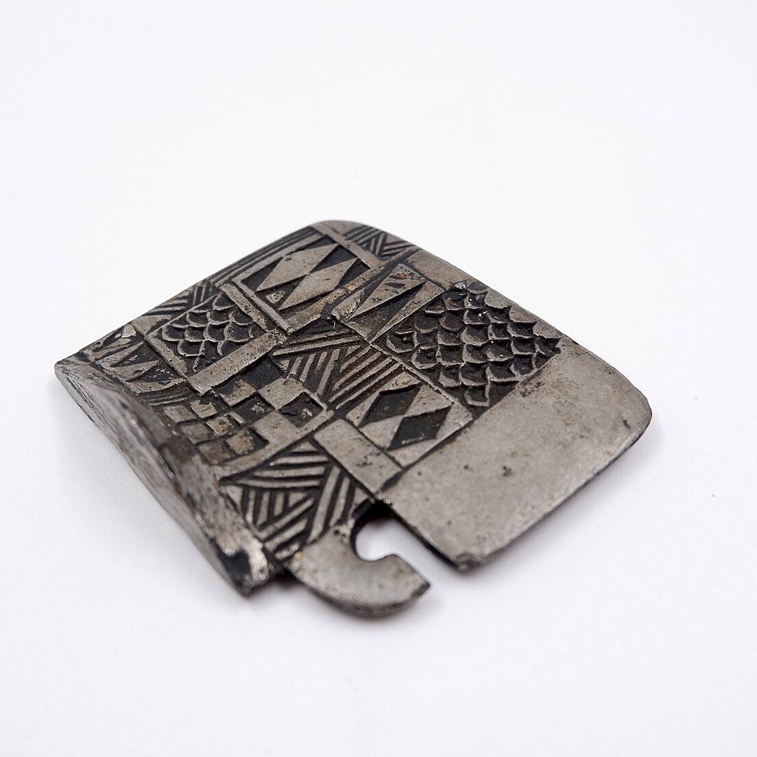 Small decorative metal elephant
