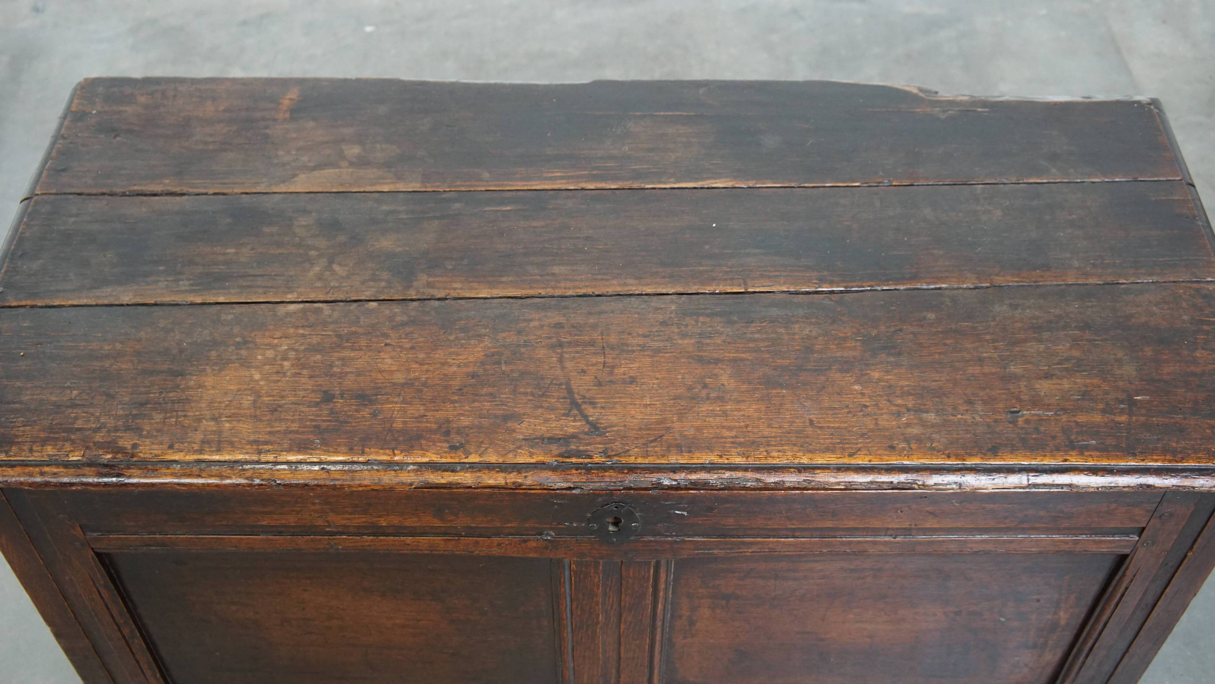 Antique 17th-century English oak chest