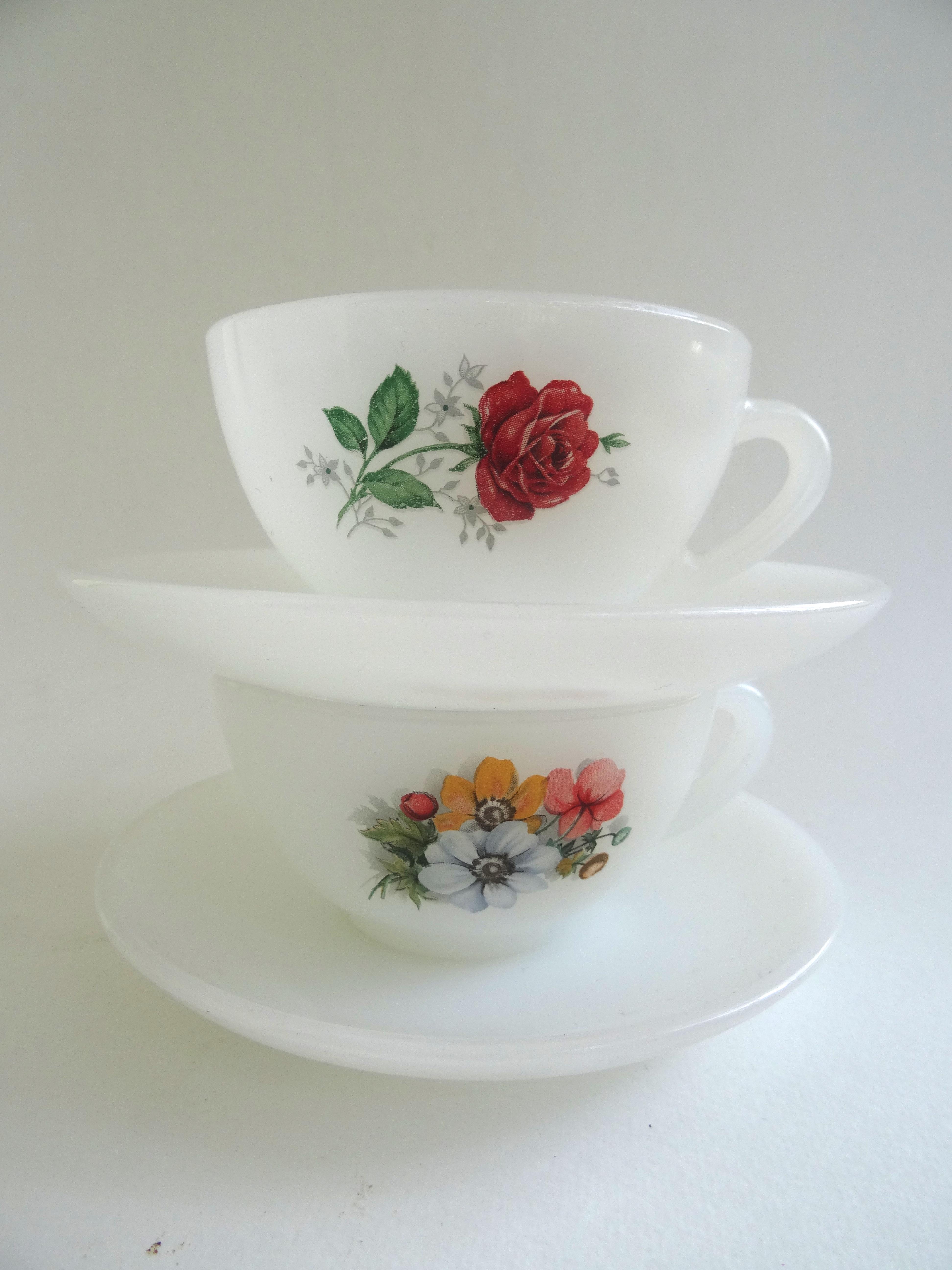 Arcopal coffee cups