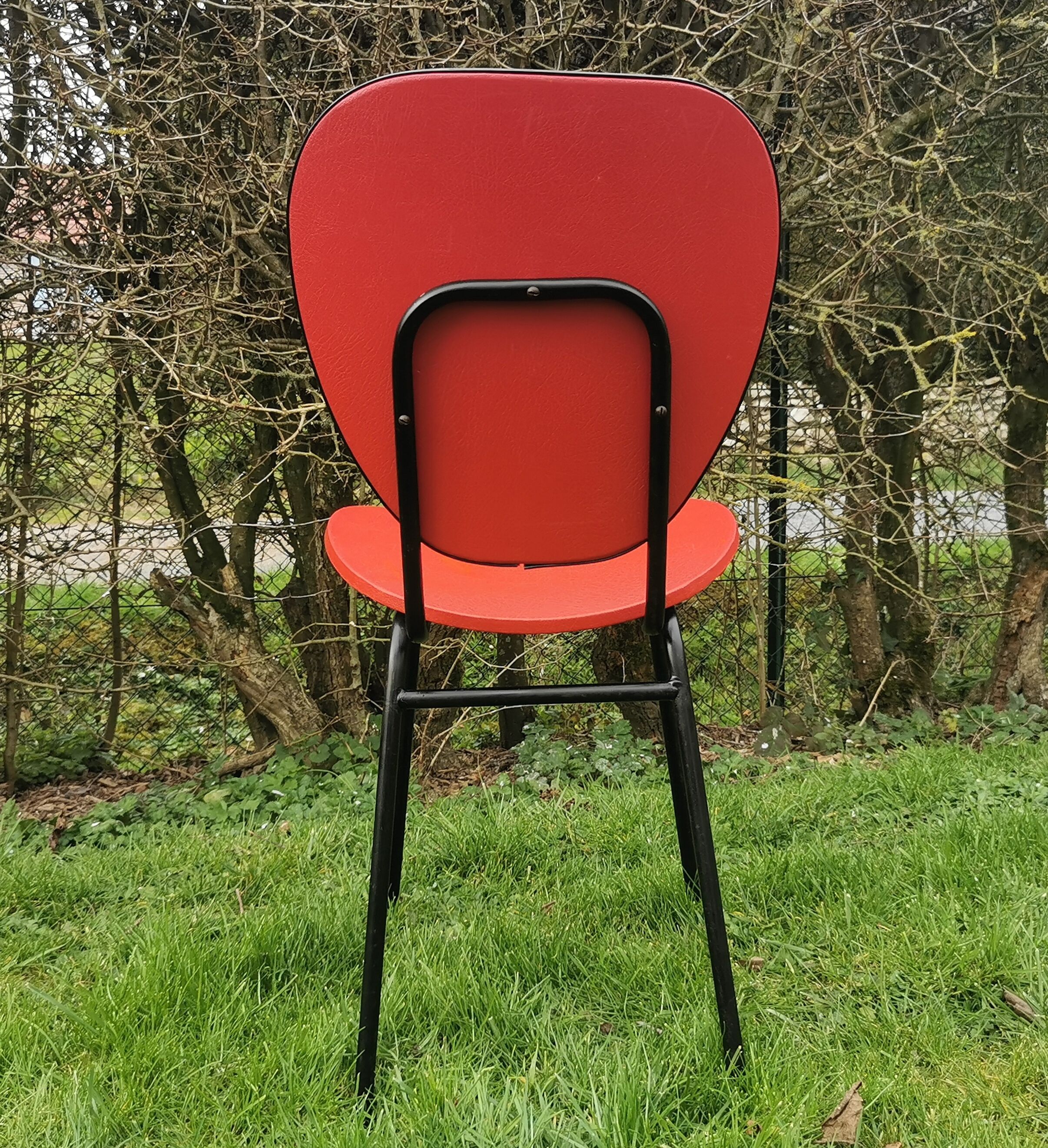 Vintage red chair