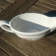 Porcelain gravy boat from the Orchies Moulin des Loups earthenware factory with lilac decoration