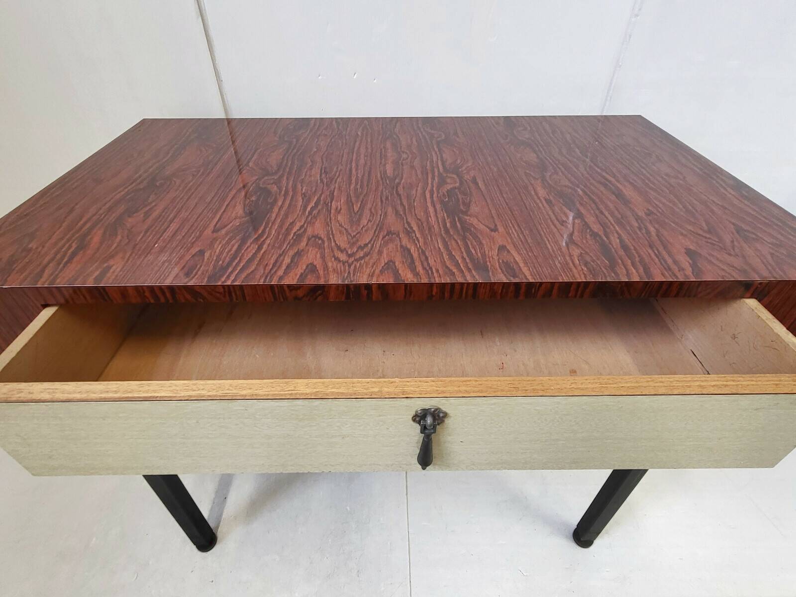 Adorable vintage 1960s desk in formica & metal 60s 1960s 60s years