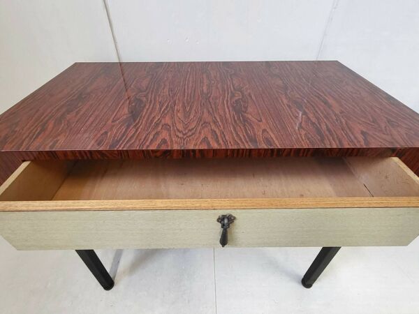 Adorable bureau vintage 1960 en formica & metal 60s 1960s annees 60