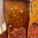 Commode Sauteuse à décor floral Style Louis XV