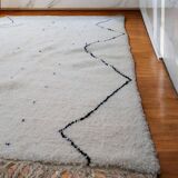 Beni Ourain Berber rug made of Atlas wool, size 1.5/2.5 m.