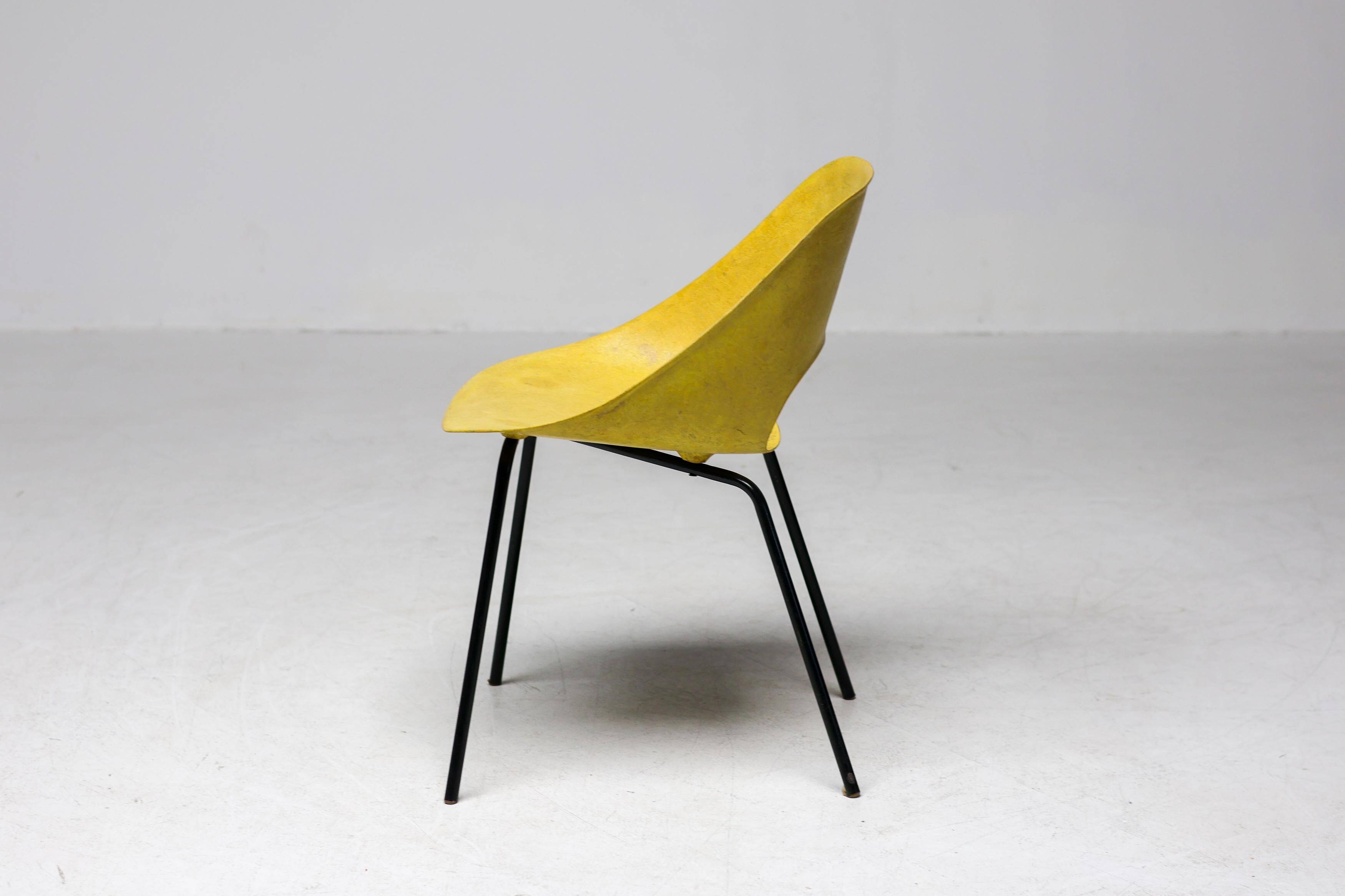 Rare yellow fibreglass tulip chair by Pierre Guariche for Steiner, 1950s.