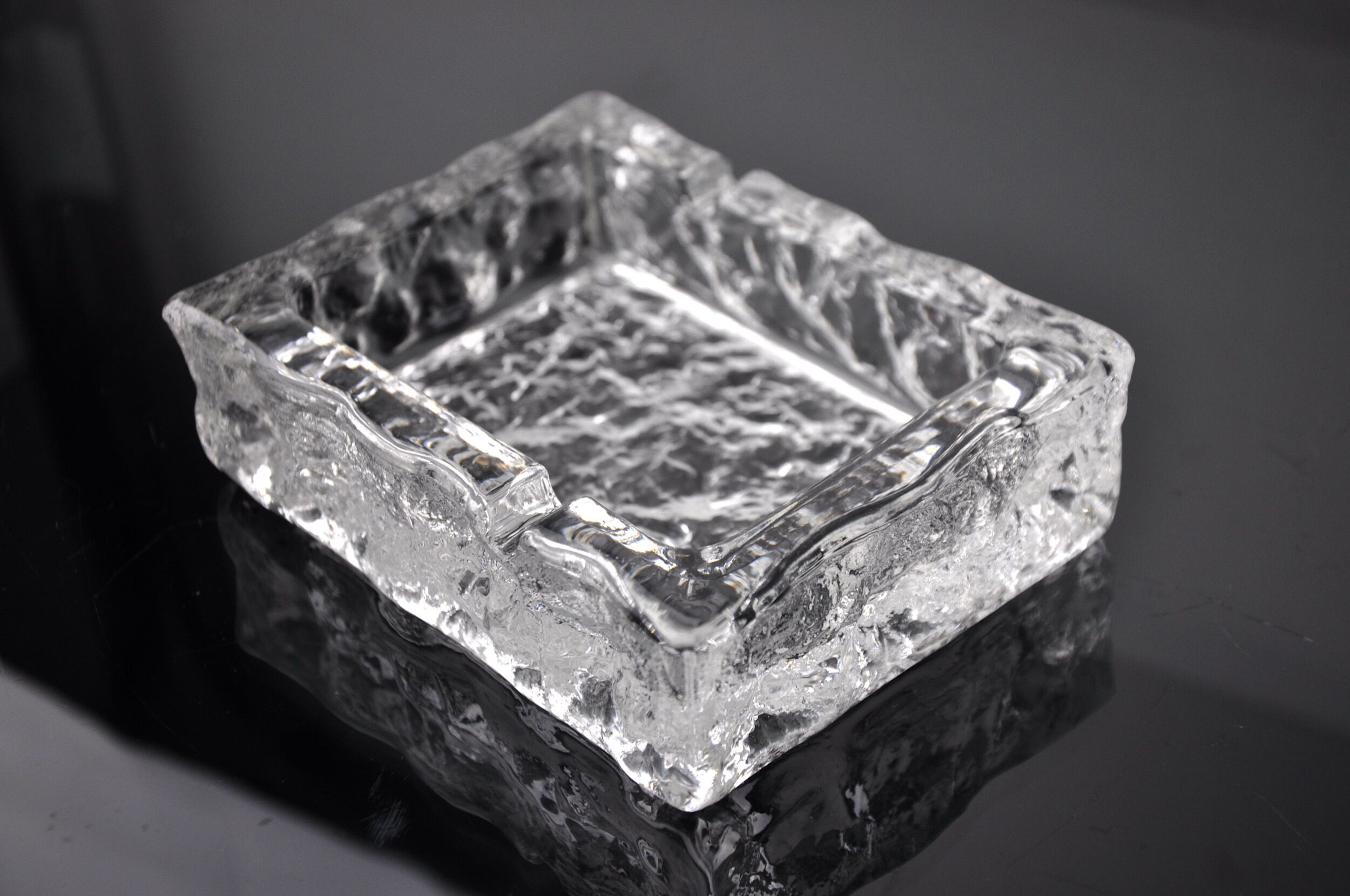 Ice ashtray by Antonio Imperatore, murano glass, Italy, 1970