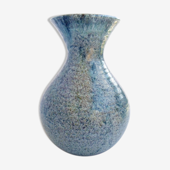 Vase bleu de la poterie d'Accolay