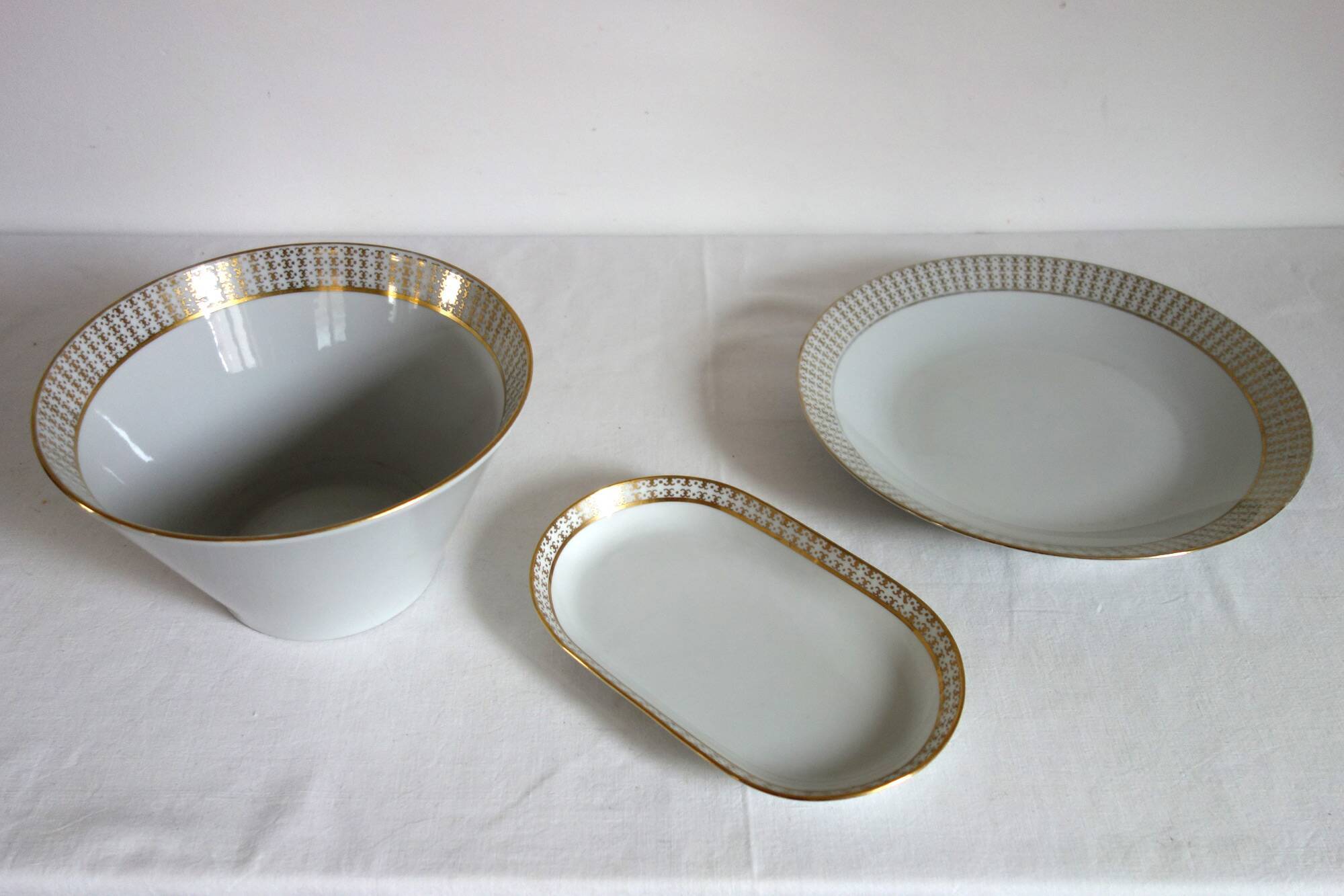 Set of 8 Kahla Konitz dinner plates, vintage Germany