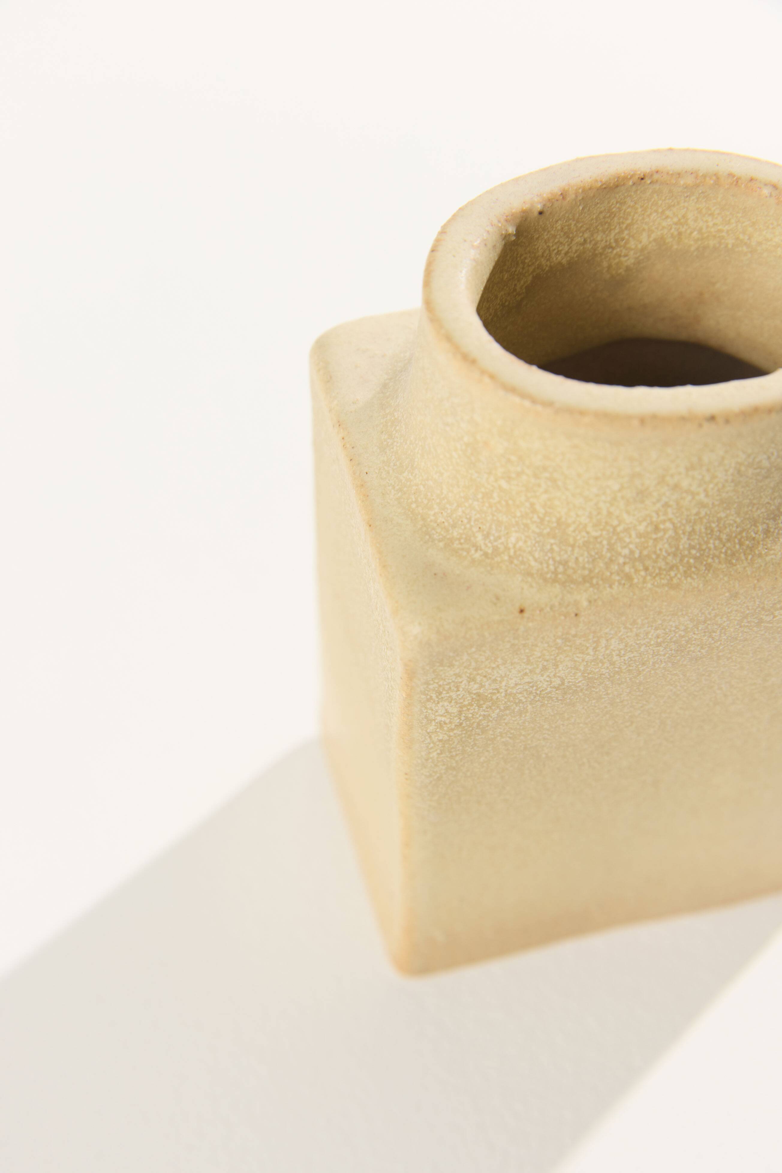 Cuubik small saffron vase