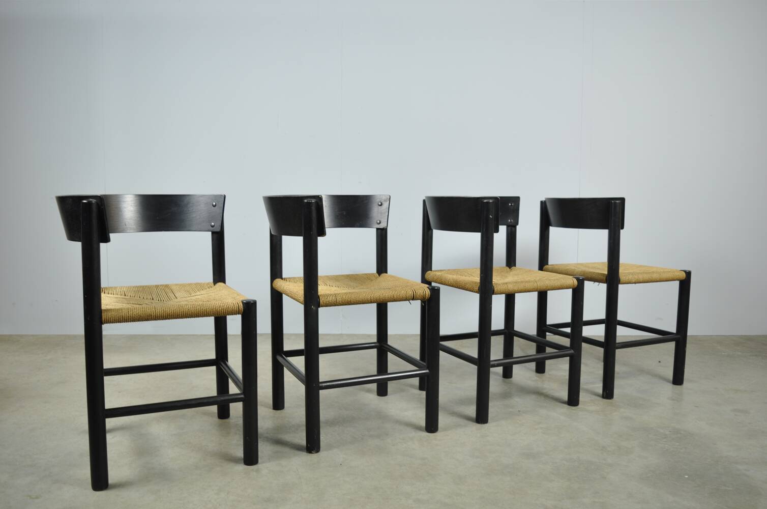 Fritz hansen / scandinavian papercord dining chairs (4) / mogens lassen / denmark 1960s