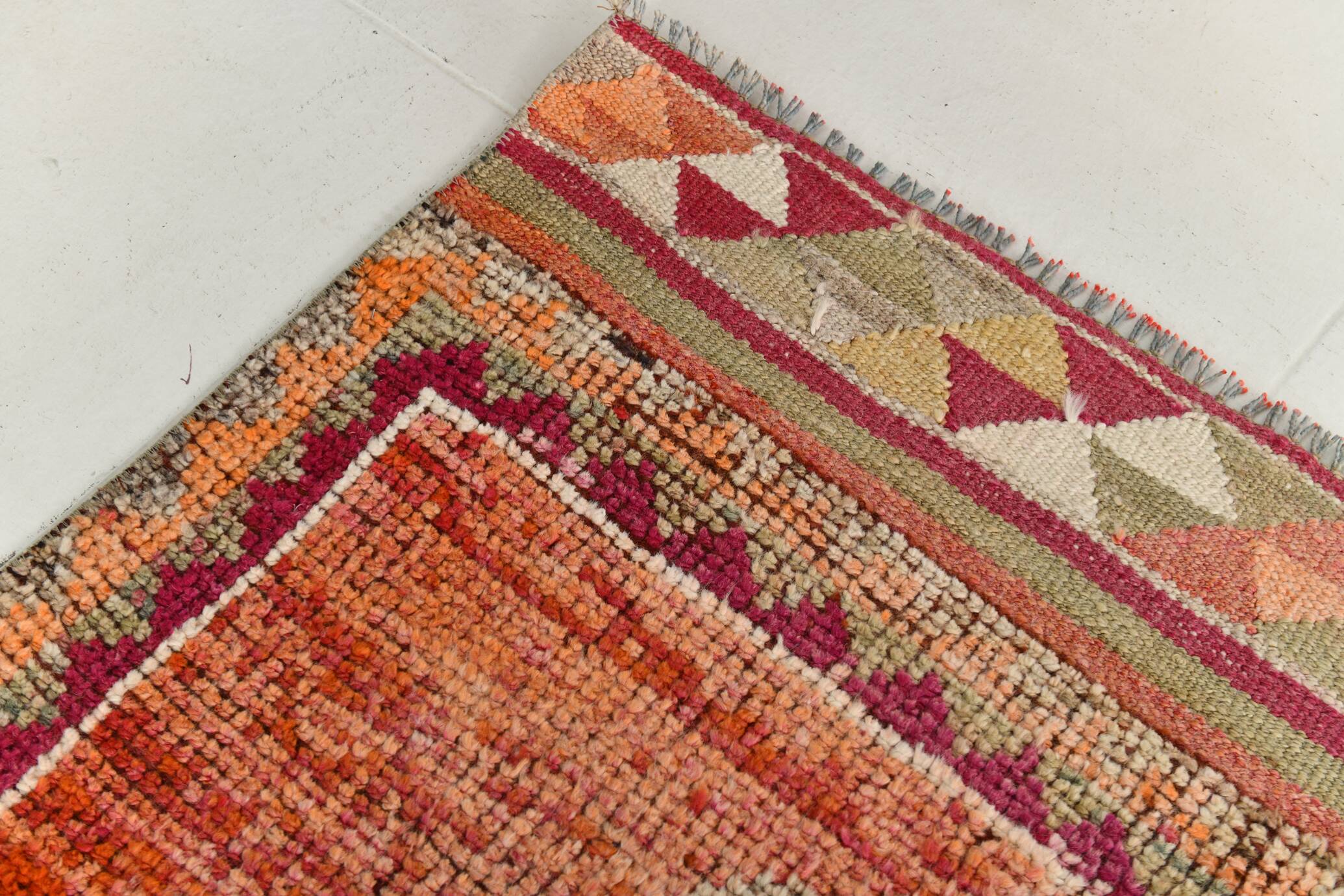 Tapis Couloir Turc Corail, Tapis Anatolien à Médaillons, 96x338 Cm