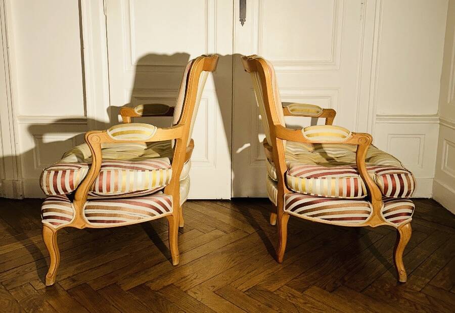 Pair of Roche Bobois cabriolet armchairs with "Queen's back"