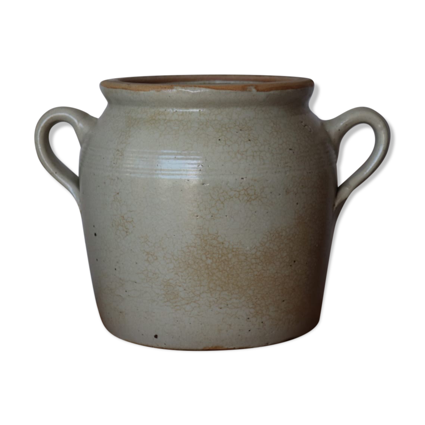 Eared beige sandstone pot