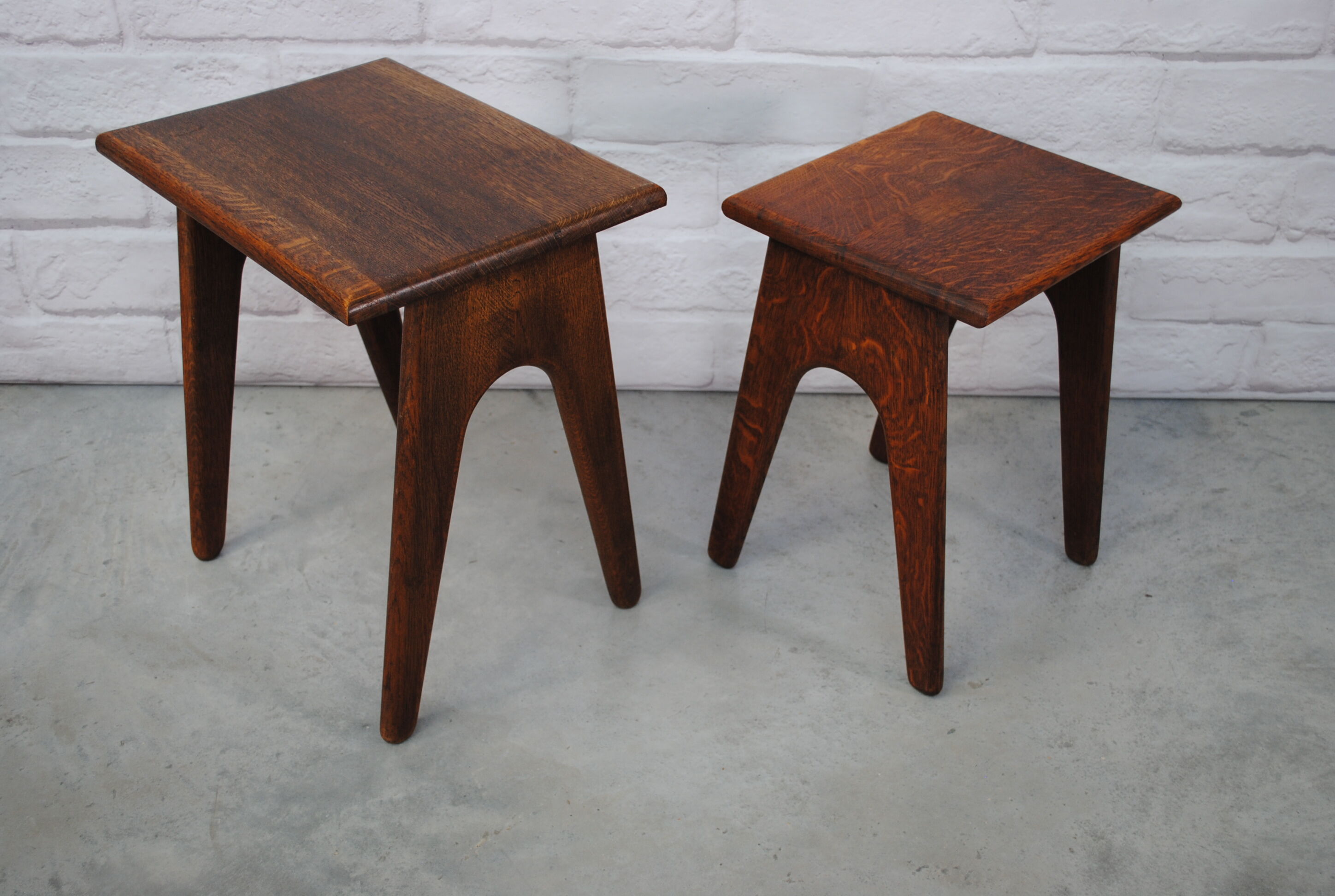 Pull out tables 1950