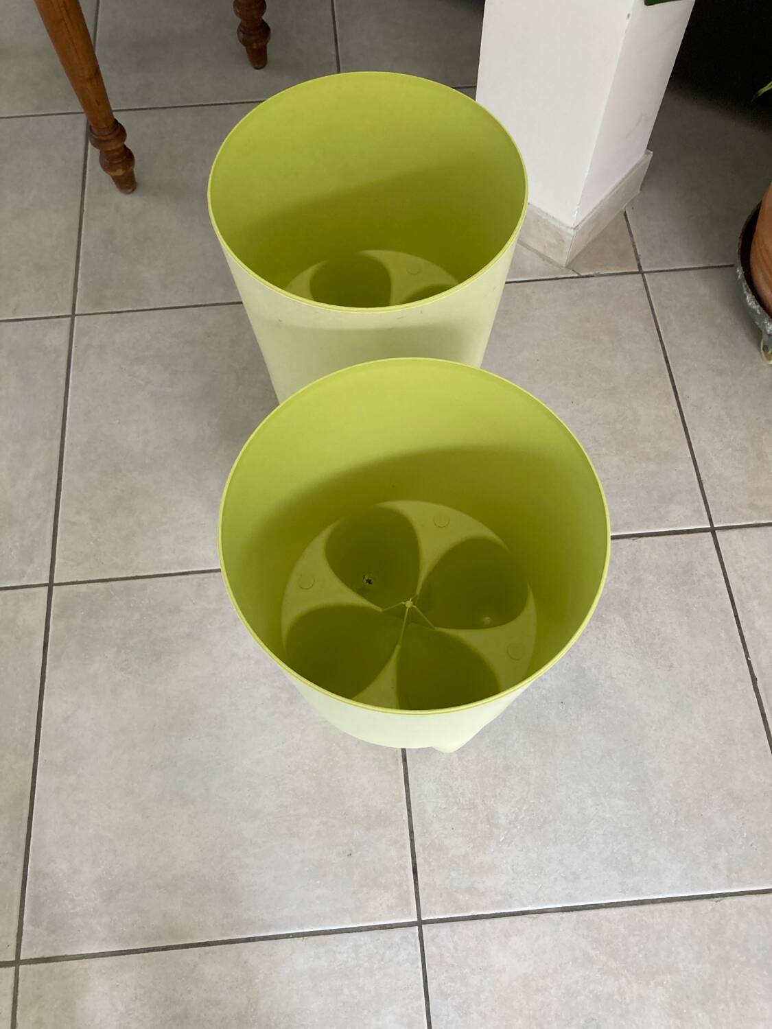 Pair of BUBU XI STARK almond glass stools